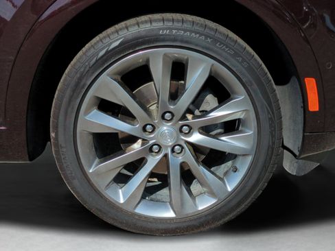 Used 2021 Buick Envision Avenir w/ Technology Package II FWD image 26