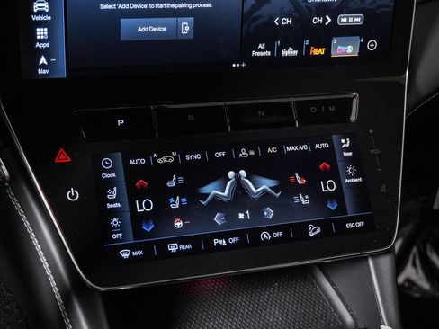 Certified 2025 Maserati Grecale Modena AWD/4WD image 24