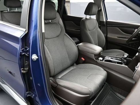 Used 2020 Hyundai Santa Fe SE FWD image 29