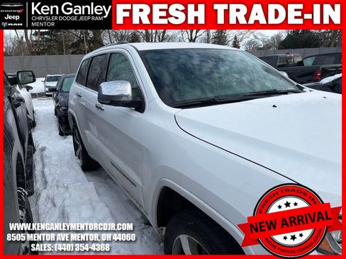 Used 2015 Jeep Grand Cherokee Overland w/ Advanced Technology Group image 12