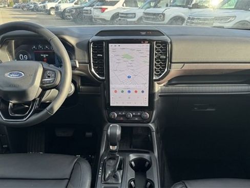 New 2025 Ford Ranger Lariat w/ FX4 Off-Road Package image 18