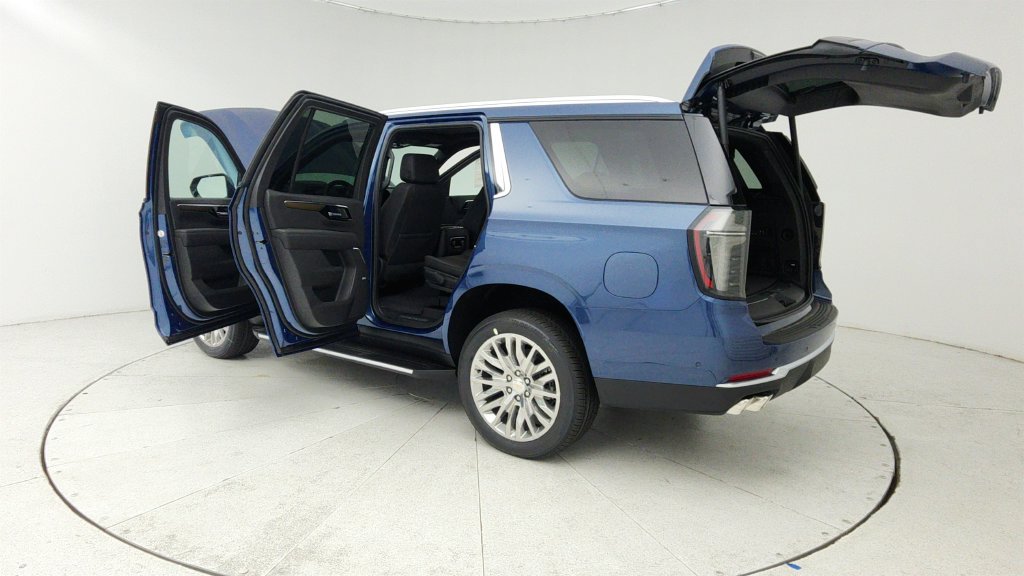 New 2026 Chevrolet Tahoe High Country w/ Sun And Tow Package RWD image 11