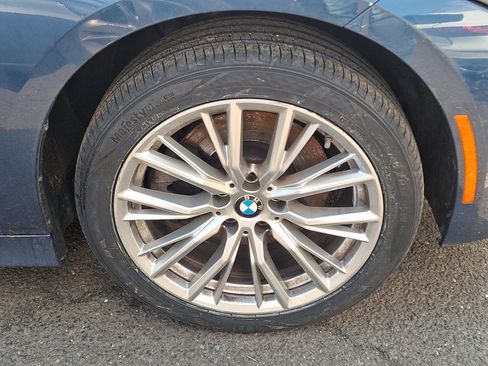 Used 2023 BMW 330i xDrive 330i xDrive w/ Convenience Package image 4