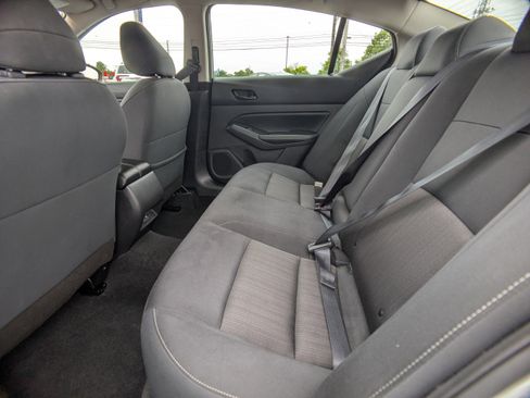Used 2024 Nissan Altima 2.5 SV FWD image 14