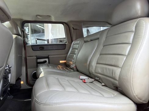 Used 2003 HUMMER H2 w/ Preferred Equipment Group AWD/4WD image 31