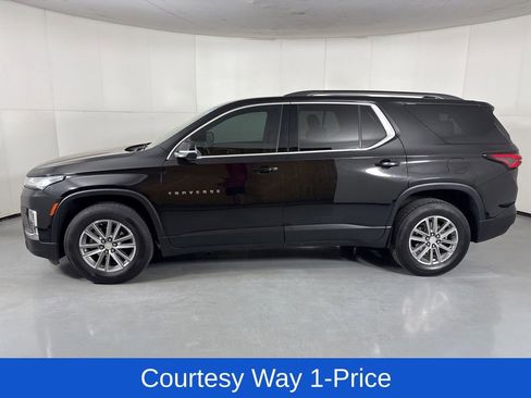 Used 2023 Chevrolet Traverse LT FWD image 6