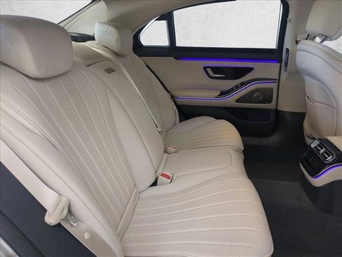 Used 2023 Mercedes-Benz S 500 4MATIC image 24