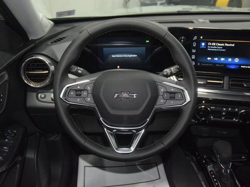 New 2026 Chevrolet Trax ACTIV w/ Driver Confidence Package FWD image 35