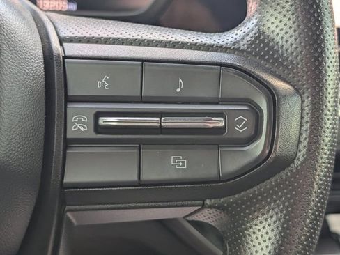 Used 2025 Chevrolet Colorado W/T w/ WT Custom Package AWD/4WD image 21