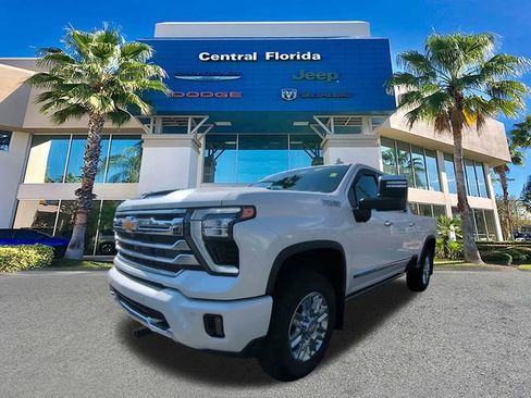 Used 2024 Chevrolet Silverado 3500 High Country w/ High Country Premium Package image 9