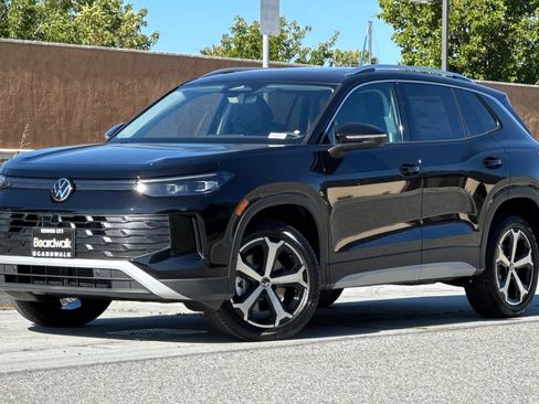New 2026 Volkswagen Tiguan SE AWD/4WD image 8