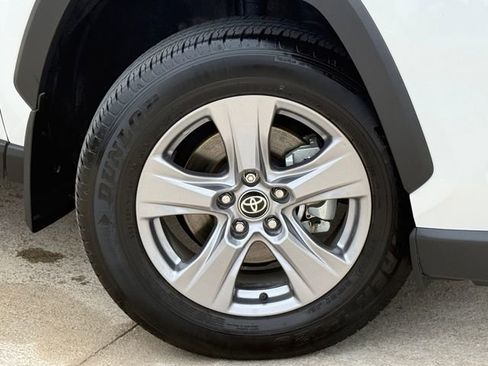 Used 2025 Toyota RAV4 XLE w/ Convenience Package FWD image 2