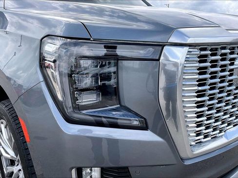 Used 2021 GMC Yukon Denali w/ Denali Ultimate Package image 33