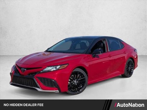 Used 2024 Toyota Camry XSE FWD image 1