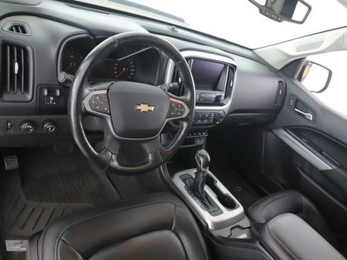 Used 2022 Chevrolet Colorado ZR2 w/ ZR2 Dusk Special Edition AWD/4WD image 17