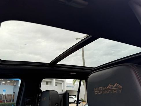 Used 2023 Chevrolet Tahoe High Country RWD image 19