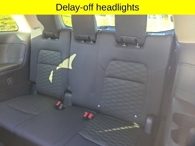 Used 2024 Nissan Pathfinder S AWD/4WD image 27