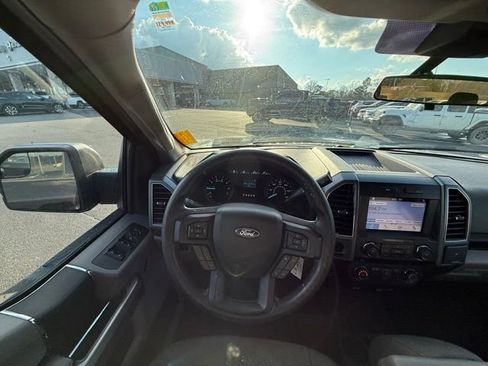 Used 2019 Ford F150 XLT image 14