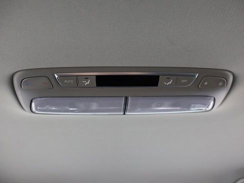 Used 2023 Kia Telluride S FWD image 55