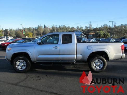 Certified 2023 Toyota Tacoma SR image 10