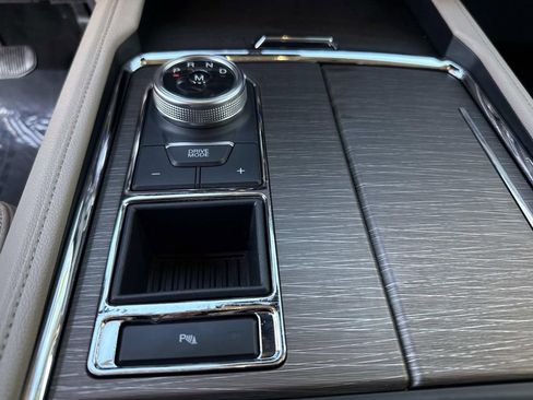 Used 2024 Ford Expedition Max Limited image 33