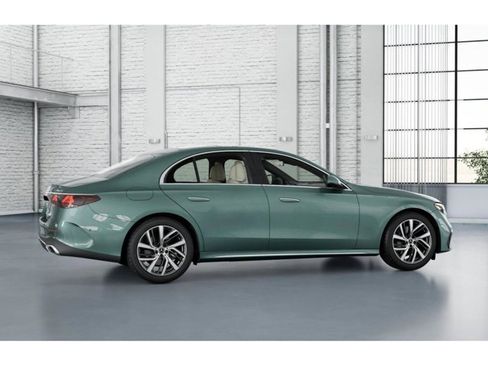 New 2026 Mercedes-Benz E 350 4MATIC Sedan image 18