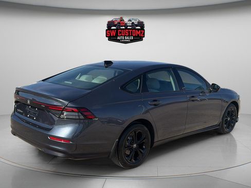 Used 2025 Honda Accord SE image 7