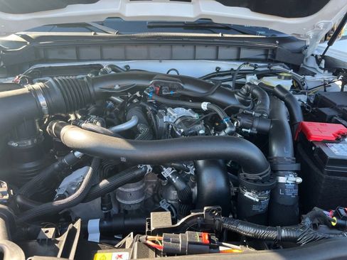 New 2025 Ford Bronco Raptor image 14