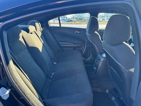 Used 2014 Dodge Charger SXT image 11