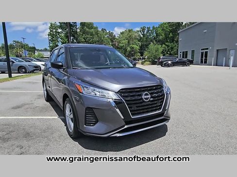 Used 2024 Nissan Kicks S FWD image 19