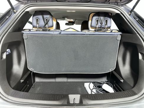 Used 2023 Chevrolet Bolt EUV LT w/ Convenience Package FWD image 28