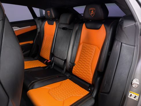 Used 2021 Lamborghini Urus AWD/4WD image 21