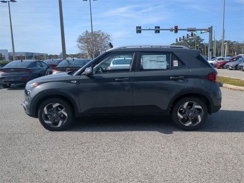 New 2026 Hyundai Venue SEL image 3