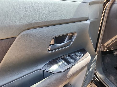 Used 2026 Nissan Kicks S FWD image 12