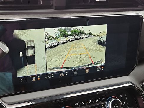 Used 2025 GMC Sierra 2500 AT4X AWD/4WD image 18