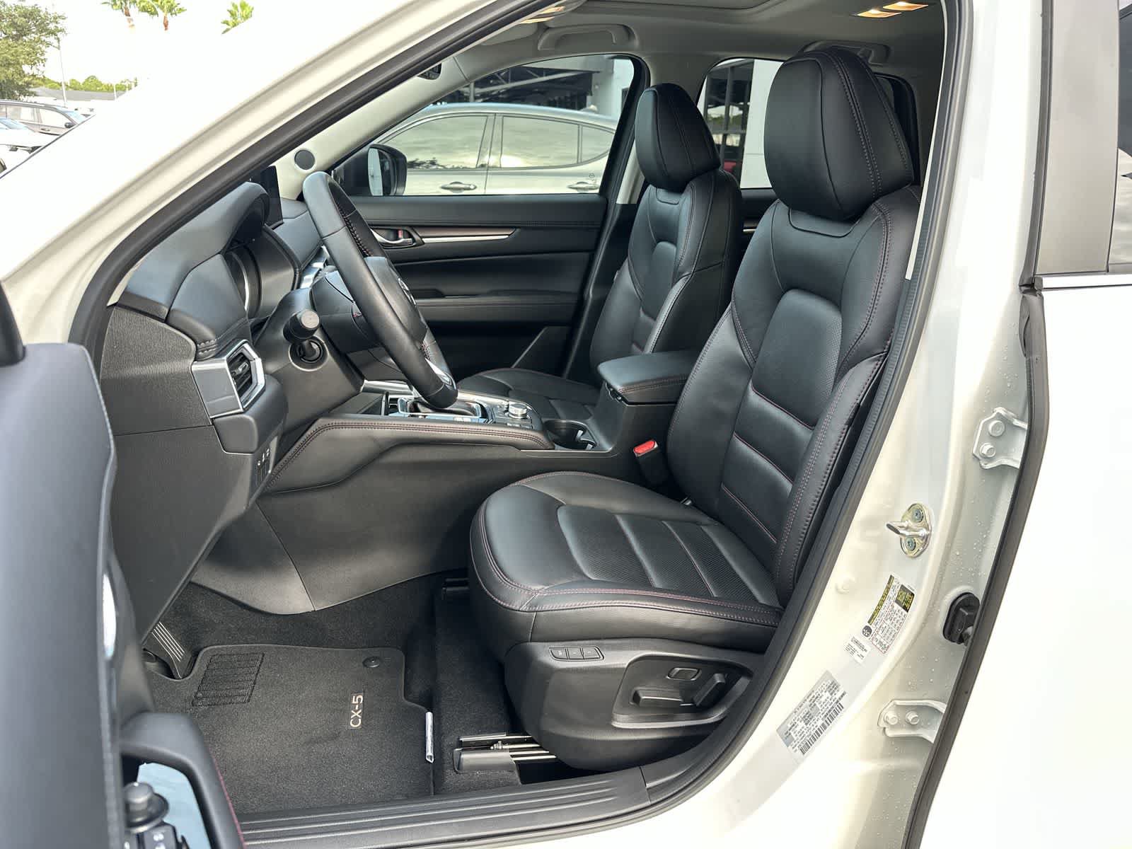 Used 2025 MAZDA CX-5 Carbon Edition AWD/4WD image 3