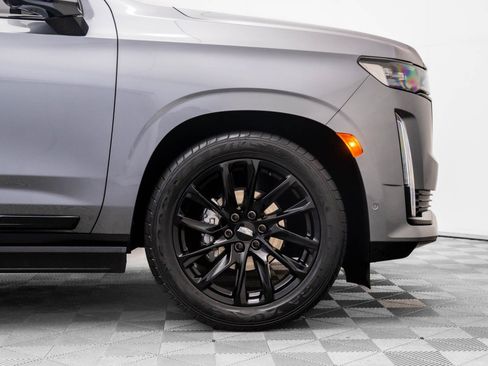 Used 2021 Cadillac Escalade Sport Platinum w/ LPO, ONYX Package image 36