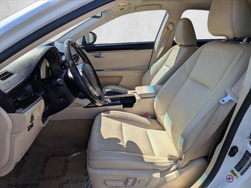 Used 2014 Lexus ES 350 w/ Luxury Package FWD image 17