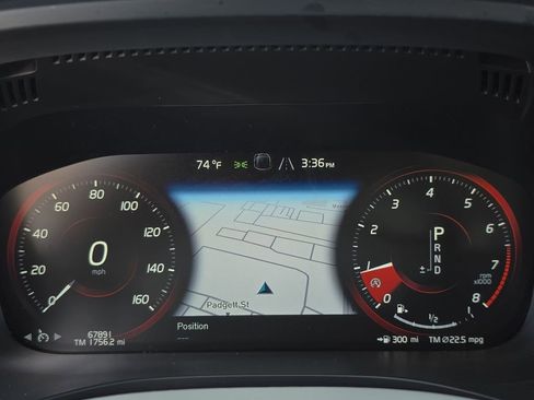 Used 2020 Volvo XC60 T5 Momentum FWD image 22