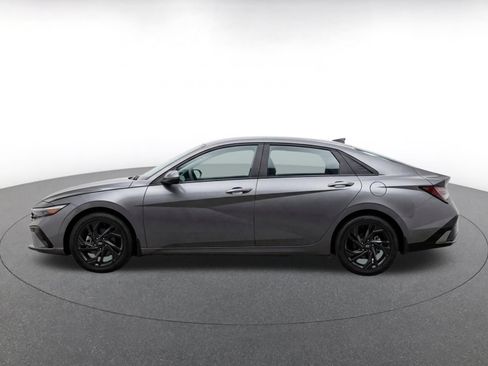 Used 2026 Hyundai Elantra Sport FWD image 5