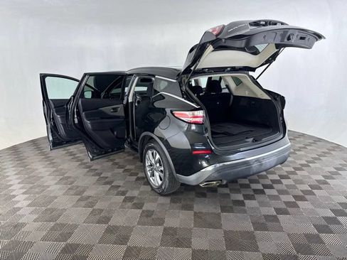 Used 2018 Nissan Murano SV AWD/4WD image 16