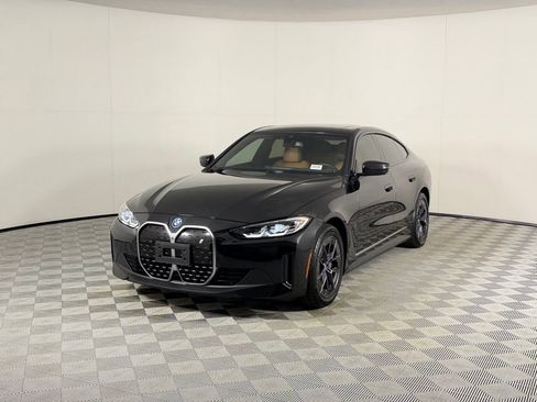 Used 2023 BMW i4 eDrive35 w/ Premium Package image 9