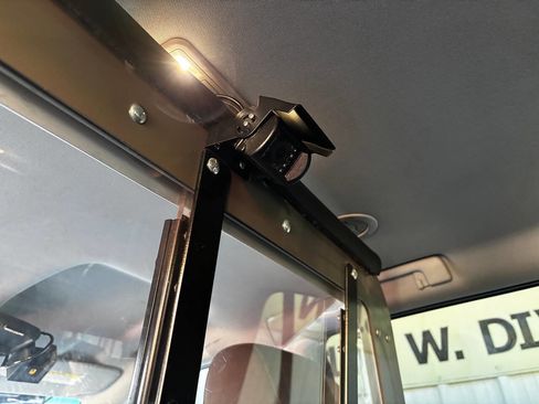 Used 2019 Chevrolet Tahoe 4WD image 24