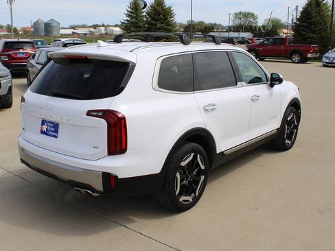 Used 2025 Kia Telluride S AWD/4WD image 5