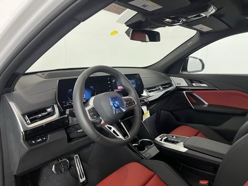 New 2025 BMW X2 xDrive28i w/ Premium Package image 9