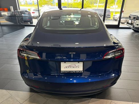 Used 2018 Tesla Model 3 Long Range RWD image 4