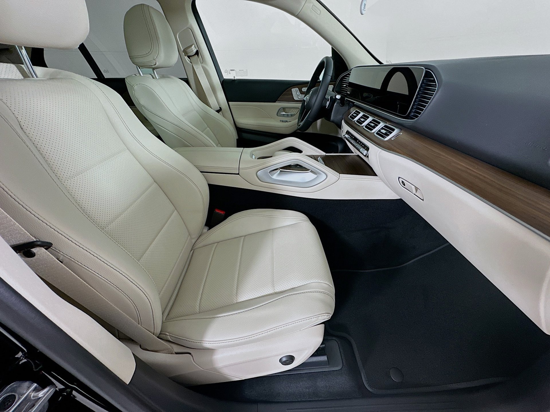 New 2026 Mercedes-Benz GLE 450 4MATIC image 31