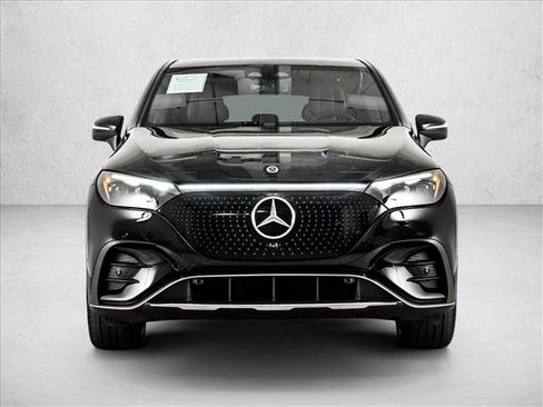 Used 2023 Mercedes-Benz EQE 500 4MATIC SUV image 2