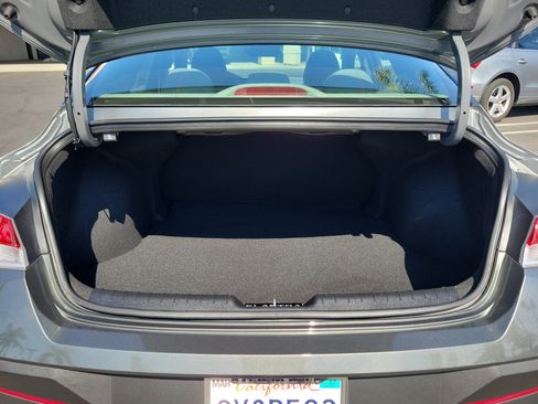 Certified 2025 Hyundai Elantra Sport FWD image 28