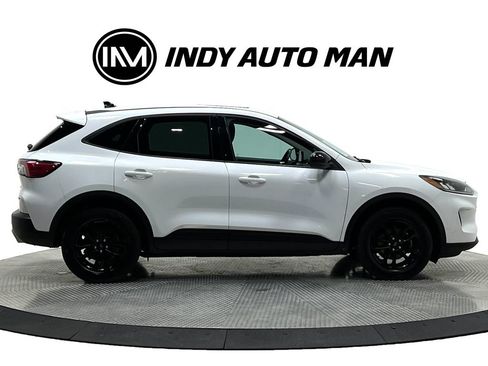 Used 2020 Ford Escape SE Sport AWD/4WD image 3